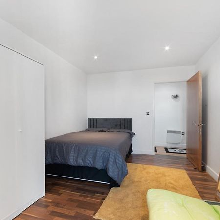 Excel 3 Bedroom Apartment Near City Airport And O2 Arena Londres Exterior foto